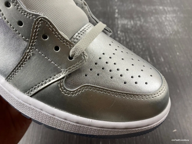 Gift Jordan Giving Golf Air High FD6815-001 1 0913